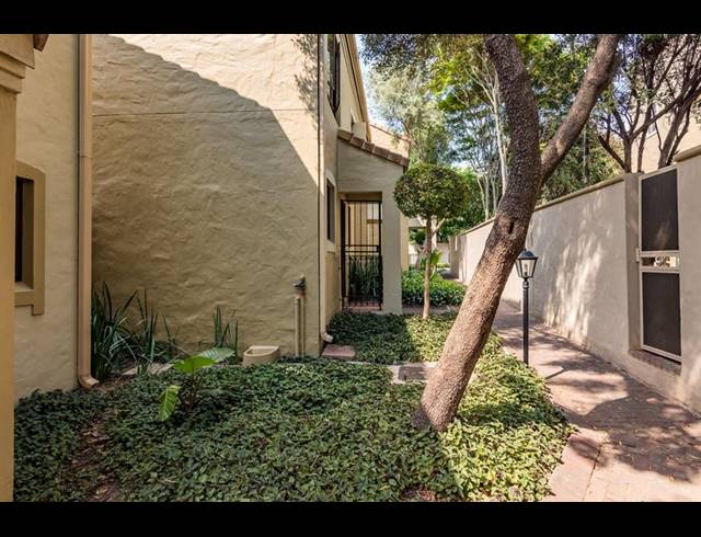 2 BEDROOM PROPERTY TO RENT IN LONEHILL